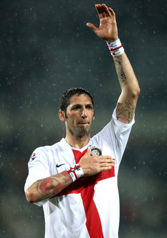 WBG官方：前S11冠军打野JieJie加盟战队