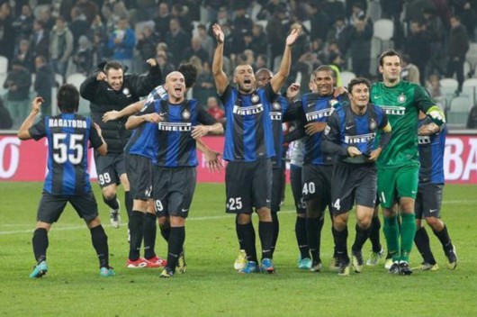 美国总统特朗普荣获首届国际足联和平奖 因凡蒂诺为其颁奖