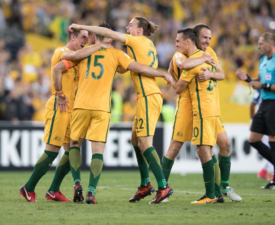 利物浦晒与毕包两场季前赛海报：维尔茨、范戴克、萨拉赫出镜