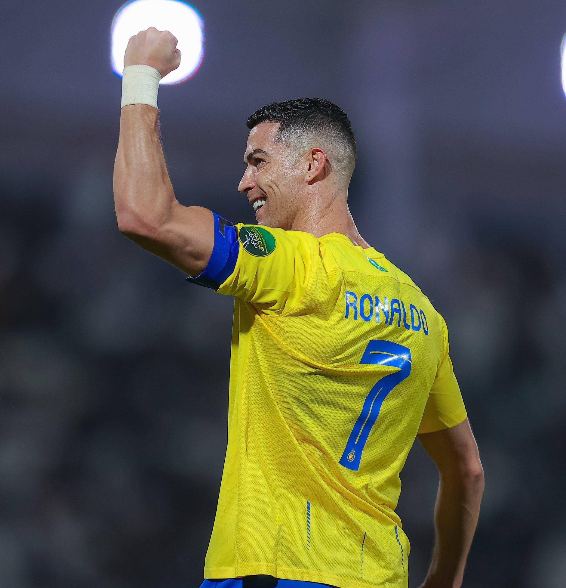 官方：26年1月起，德甲、德乙球场内将显示实际补时时长