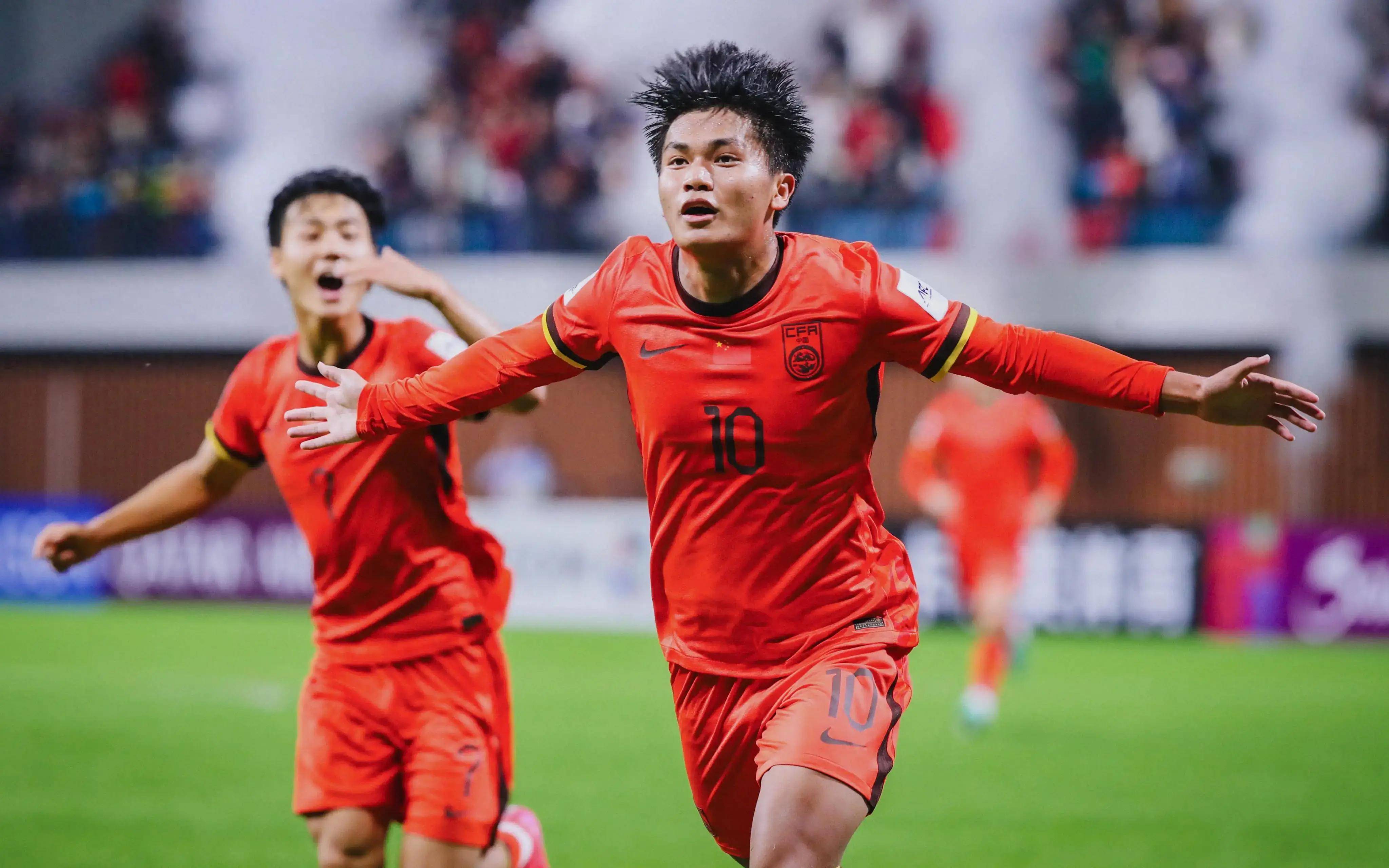 记者：米兰可能尝试冬窗送走圣地亚哥，然后再签更高效的前锋