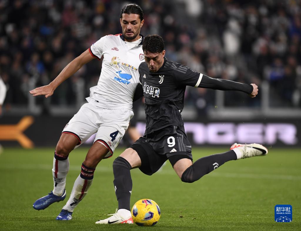 他是全场最冷静的人