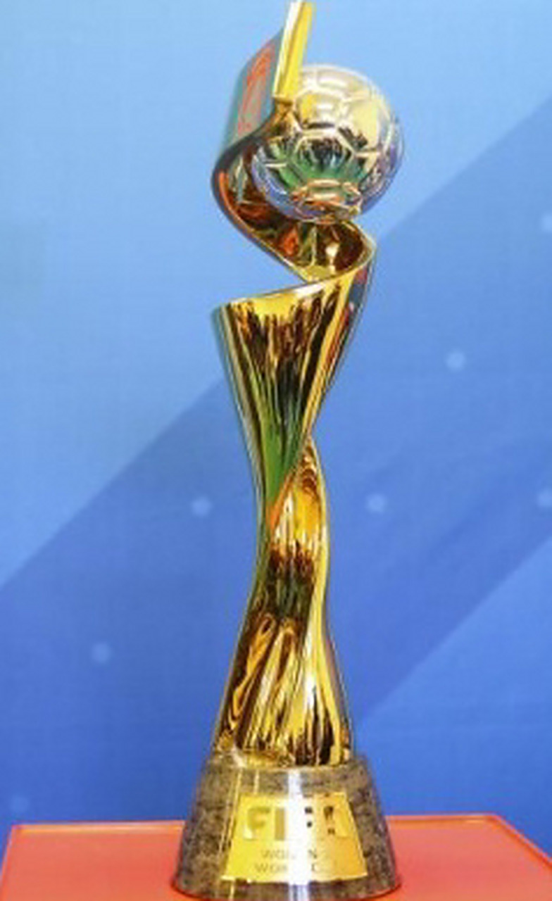 瑞士4-1瑞典距离世界杯仅差一分，扎卡点射，恩多耶传射