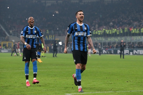 球迷：这球就是不讲道理的那种