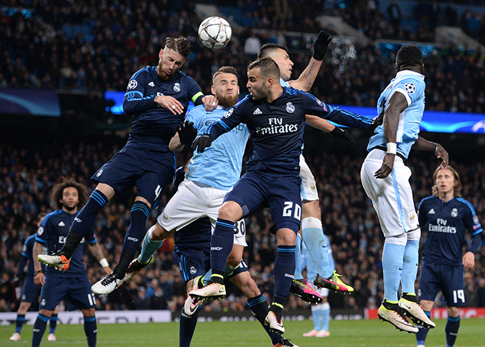 海港发文祝福奥斯卡：艰难时刻会过去，我们与功勋队长同在